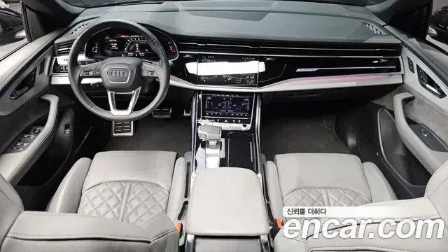 Audi Q7 2022 — Photo 7/20