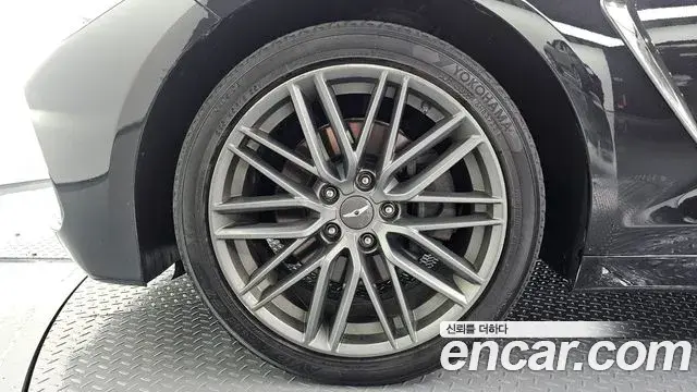 Genesis G70 2018 — Şəkil 14/35