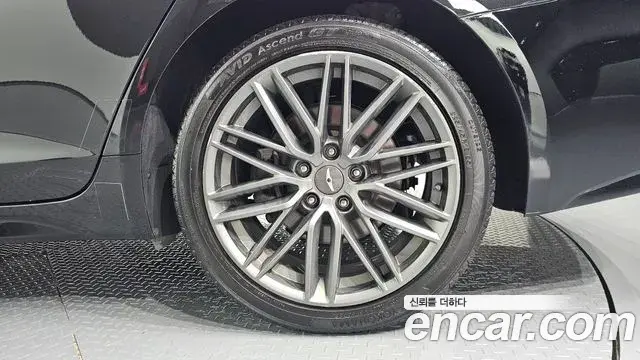 Genesis G70 2018 — Şəkil 12/35