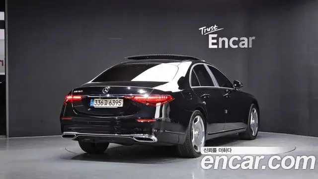 Mercedes-Benz S-Class 2021 — Photo 2/20