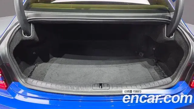 Genesis Electrified G80 2021 — Photo 18/20