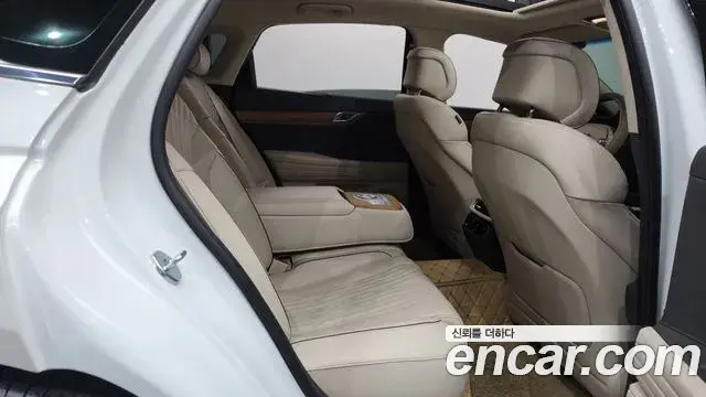 Genesis Electrified G80 2020 — Photo 11/20