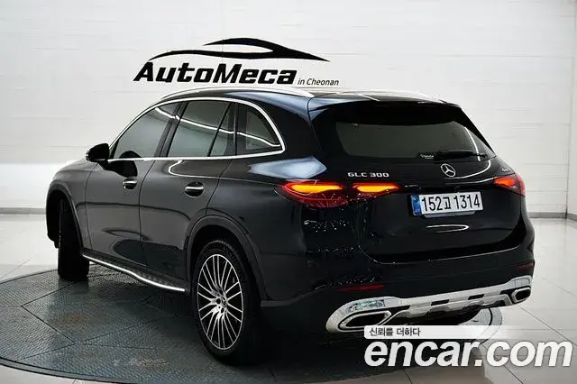 Mercedes-Benz GLC-Class 2025 — Photo 15/20