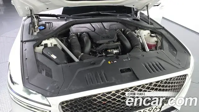 Genesis GV70 2022 — Photo 6/20