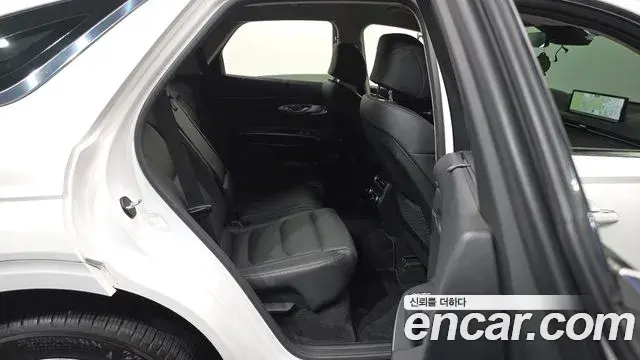Genesis GV70 2022 — Photo 12/20