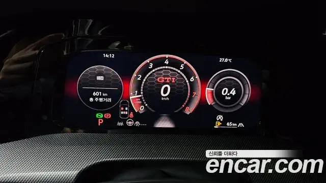 Volkswagen Golf 2026 — Photo 8/20