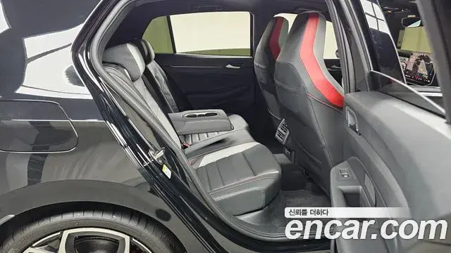 Volkswagen Golf 2026 — Photo 11/20