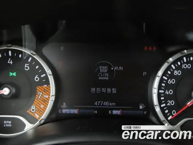 Jeep Renegade 2020 — ფოტო 18/20