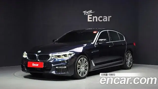 BMW 5 Series 2018 — Photo 10/20