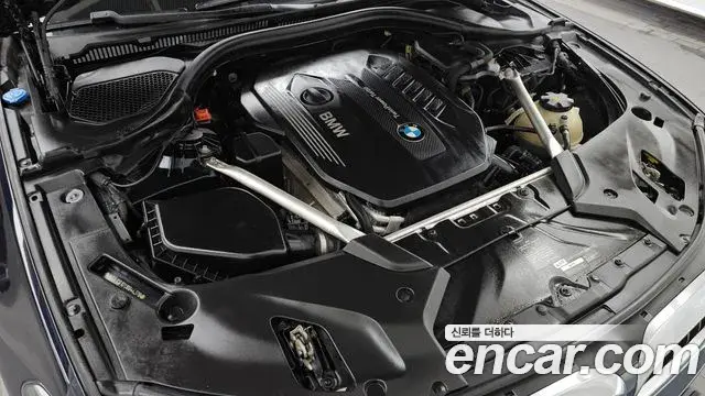 BMW 5 Series 2018 — Photo 5/20
