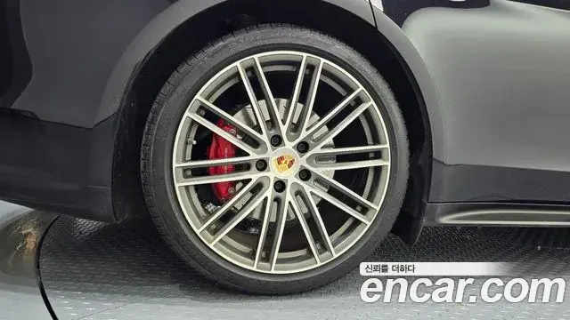 Porsche Panamera 2019 — Şəkil 5/20