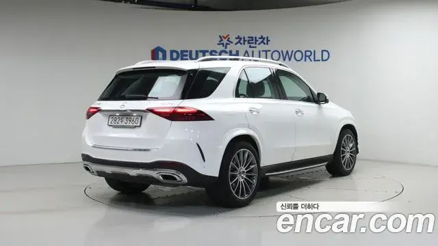 Mercedes-Benz GLE-Class 2025 — Photo 1/20