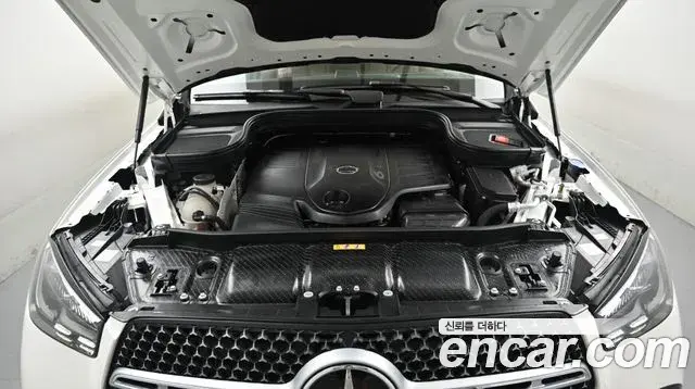 Mercedes-Benz GLE-Class 2025 — Photo 5/20