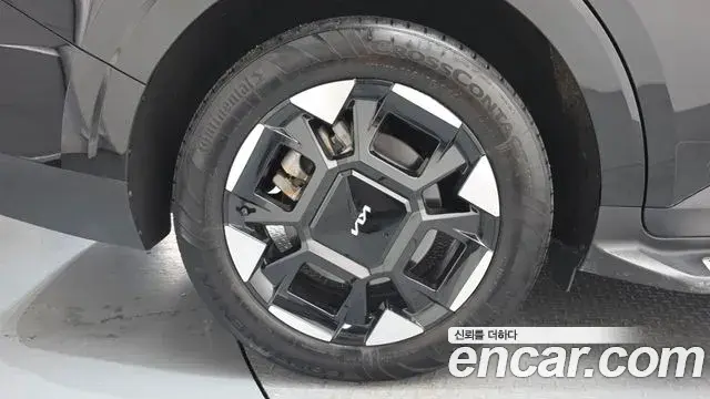 Kia Carnival 2024 — Şəkil 5/20