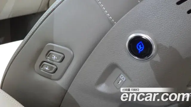 Kia Carnival 2024 — Şəkil 16/20