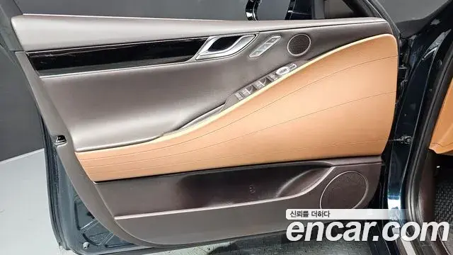 Genesis G80 2021 — Photo 34/35