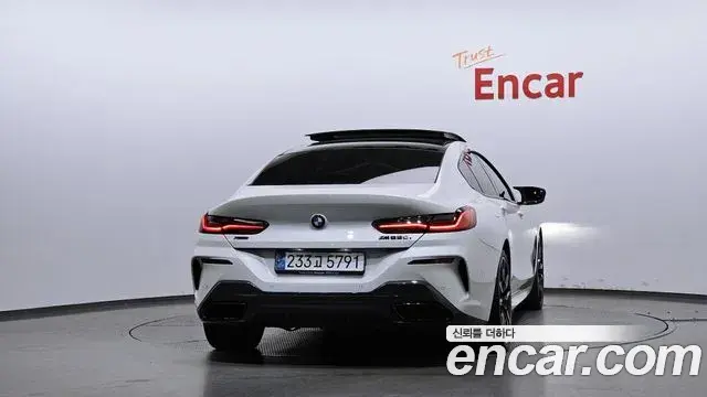 BMW 8 Series 2025 — ფოტო 5/20
