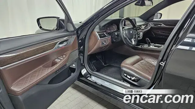 BMW 7 Series 2019 — Şəkil 3/32