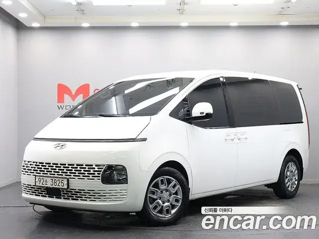 Hyundai Staria 2021 — ფოტო 4/20