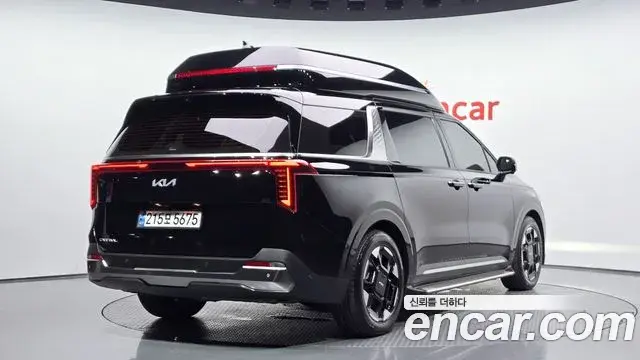 Kia Carnival 2024 — Şəkil 2/20