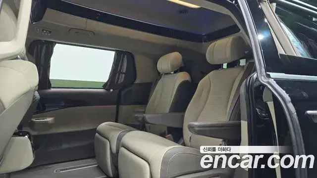 Kia Carnival 2024 — Şəkil 11/20