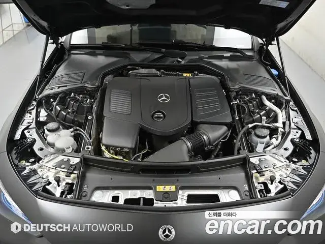 Mercedes-Benz CLE-Class 2025 — Photo 5/20