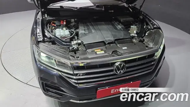 Volkswagen Touareg 2021 — Photo 6/20