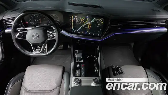 Volkswagen Touareg 2021 — Photo 7/20