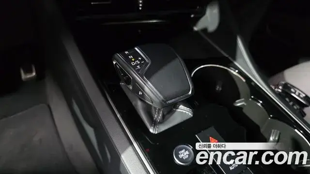 Volkswagen Touareg 2021 — Photo 9/20