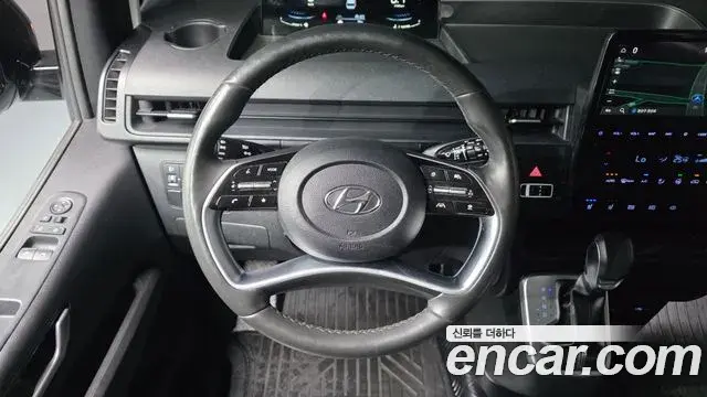 Hyundai Staria 2022 — Şəkil 13/20