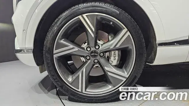 Genesis GV80 2025 — Şəkil 9/35