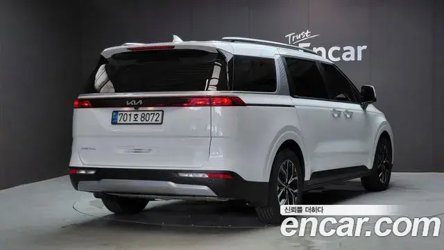Kia Carnival 2022 — Photo 2/20