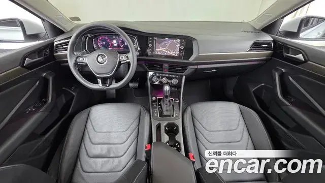 Volkswagen Jetta 2021 — Photo 13/20