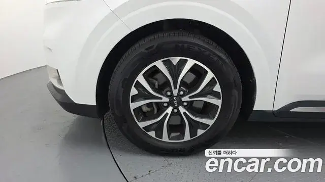 Kia Carnival 2023 — Şəkil 5/20