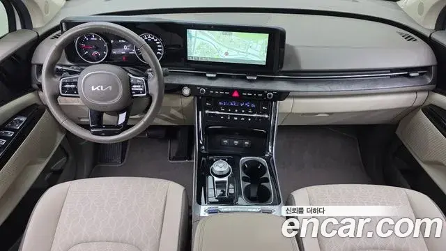 Kia Carnival 2023 — Şəkil 7/20