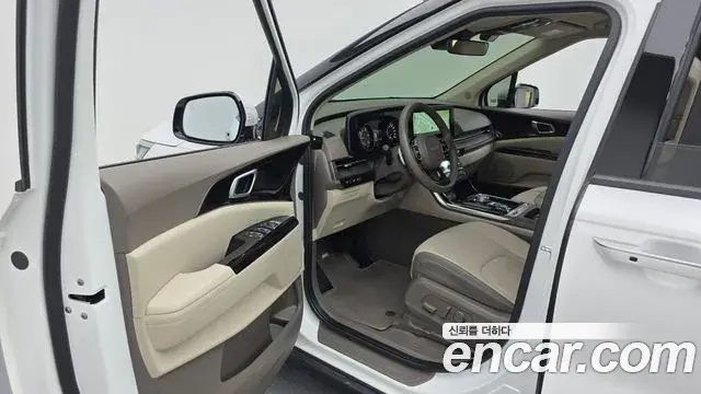 Kia Carnival 2023 — Şəkil 10/20