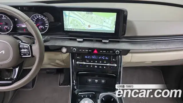 Kia Carnival 2023 — Şəkil 14/20