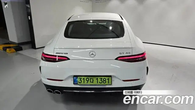 Mercedes-Benz AMG GT 2026 — Photo 9/20