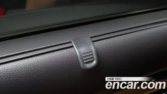 Kia Carnival 2022 — Фото 17/20