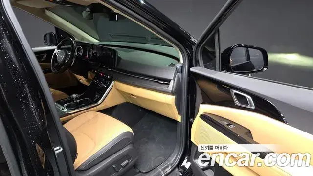 Kia Carnival 2022 — Фото 20/20