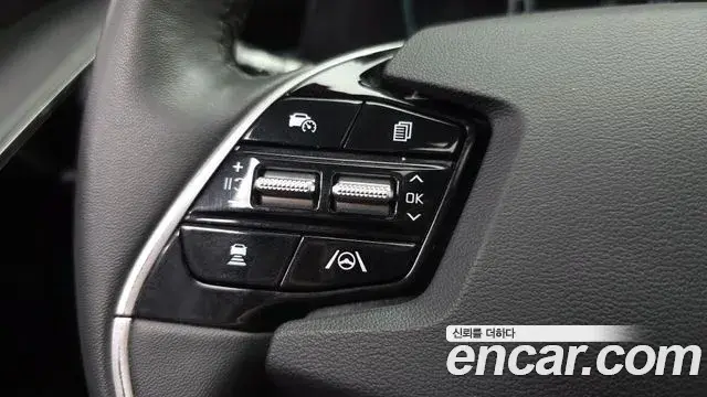 Kia Niro 2022 — ფოტო 25/31