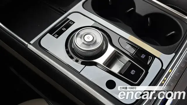 Kia Carnival 2024 — Photo 9/20
