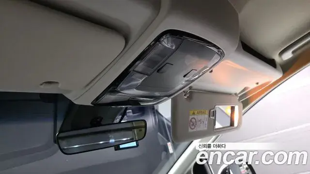 Hyundai Staria 2021 — Photo 28/30