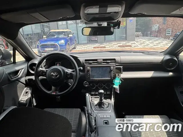 Toyota GR86 2024 — Şəkil 6/13