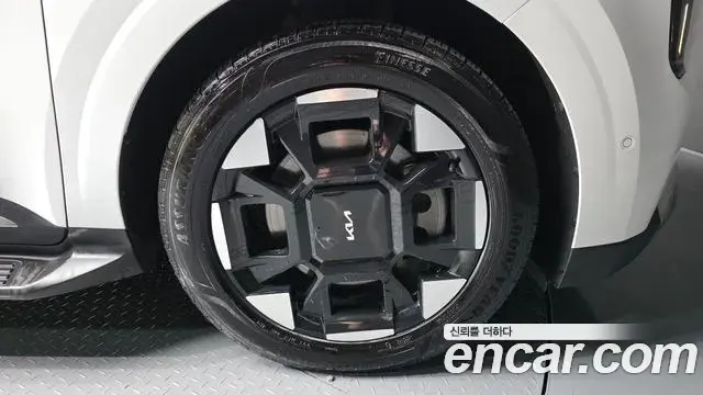 Kia Carnival 2024 — Photo 5/20