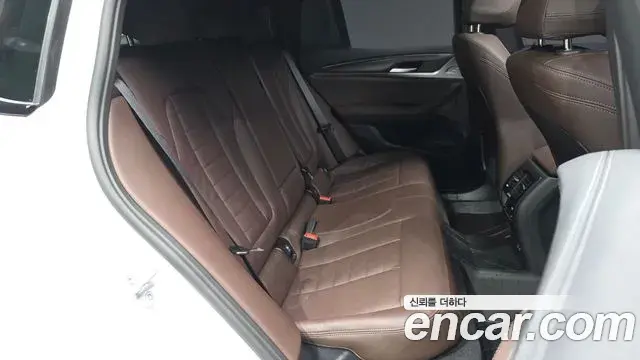 BMW X4 2025 — Фото 12/20