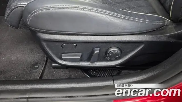 Genesis G70 2019 — ფოტო 32/36