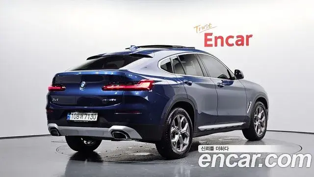 BMW X4 2021 — Photo 2/20