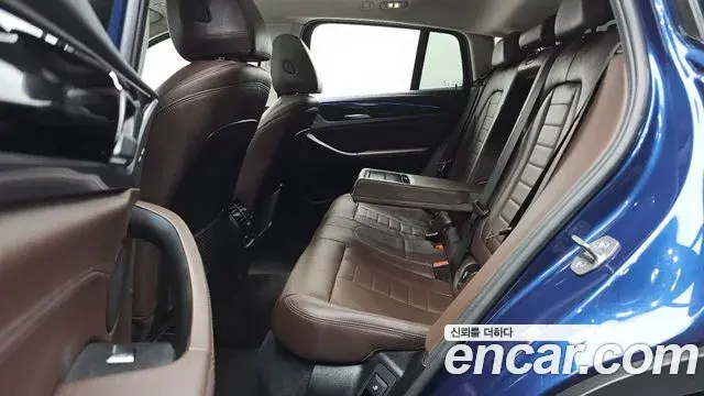BMW X4 2021 — Photo 12/20