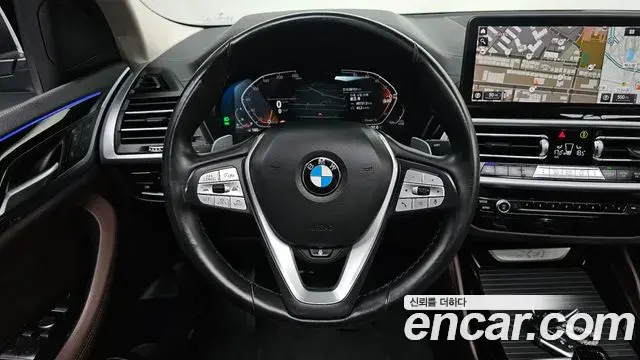 BMW X4 2021 — Photo 13/20